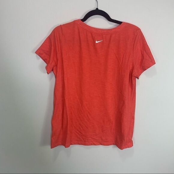 Nike medium t shirt coral white Nike words (C1) - Picture 4 of 7
